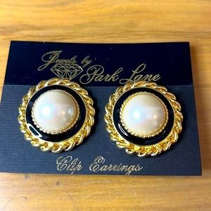 Park Lane Pearl Cabochon Black Enamel Golden Byzantine Clip Earrings